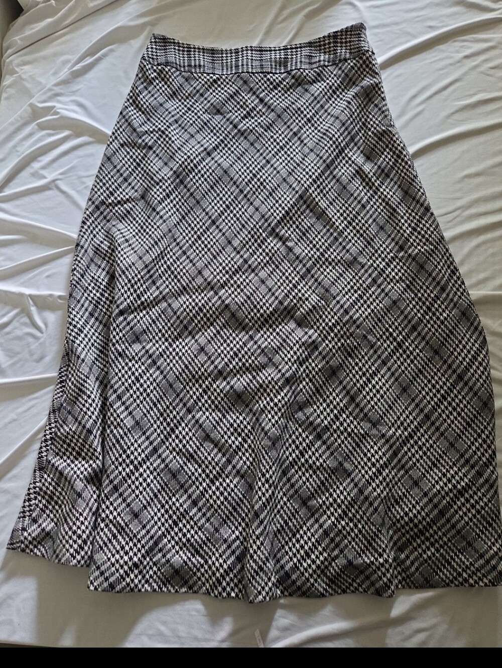East 5th Women's Size 12 black design ankle length skirt #JU6